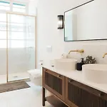 Boutique Luxury In Historic Balluta Building *