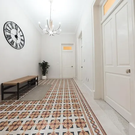 Boutique Luxury In Historic Balluta Building 公寓 *