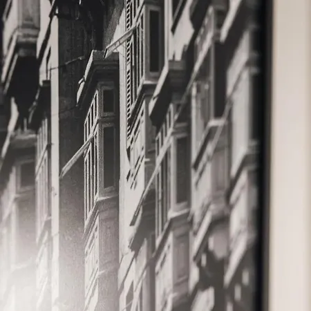 Boutique Luxury In Historic Balluta Building Saint Julian's