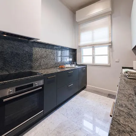 Boutique Luxury In Historic Balluta Building