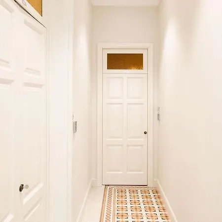 Boutique Luxury In Historic Balluta Building Saint Julian's